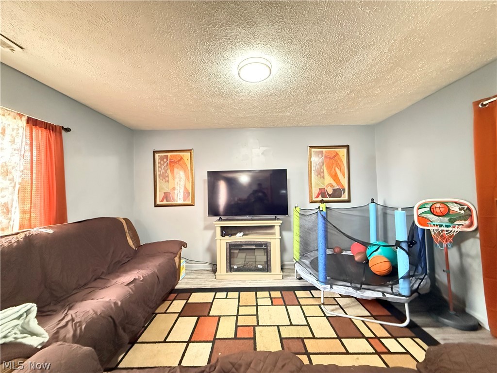 11808 Leeila Avenue Cleveland OH 44135