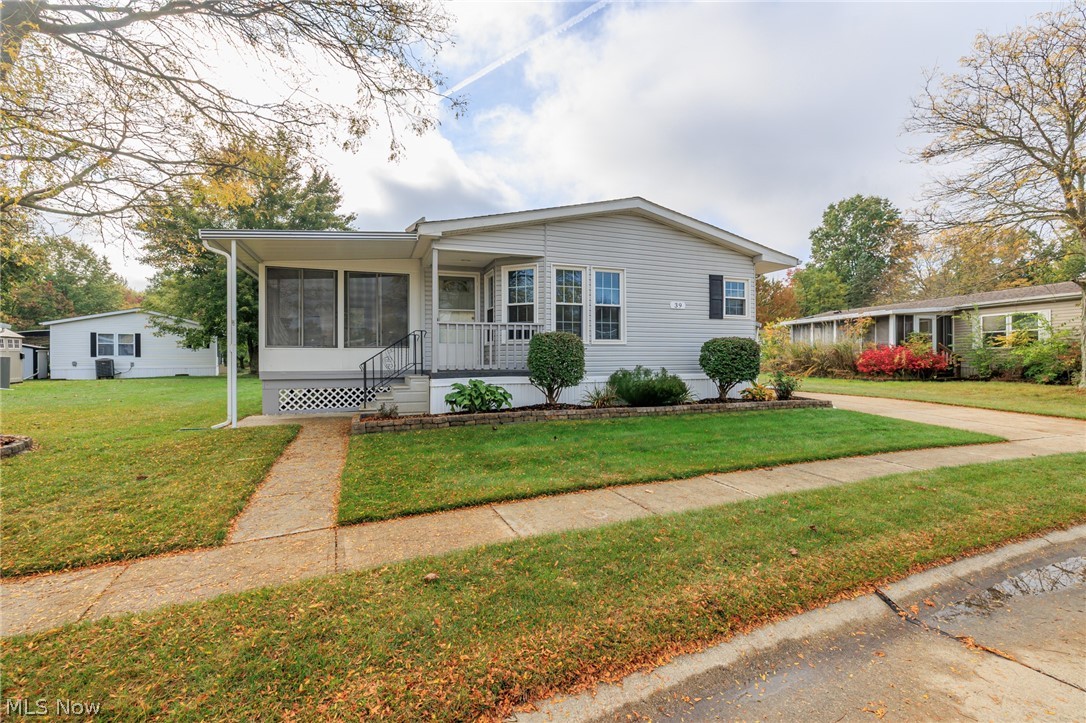 39 Periwinkle Drive Olmsted Twp OH 44138