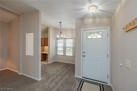 39 Periwinkle Drive Olmsted Twp OH 44138