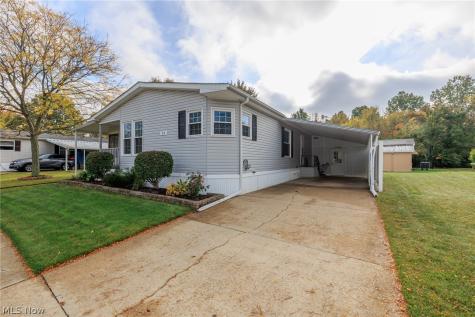 39 Periwinkle Drive Olmsted Twp OH 44138