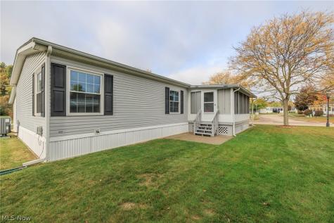 39 Periwinkle Drive Olmsted Twp OH 44138