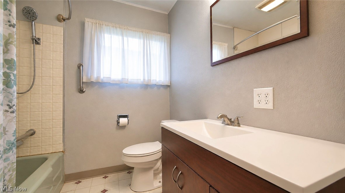 80 Poplar Drive Mcconnelsville OH 43756