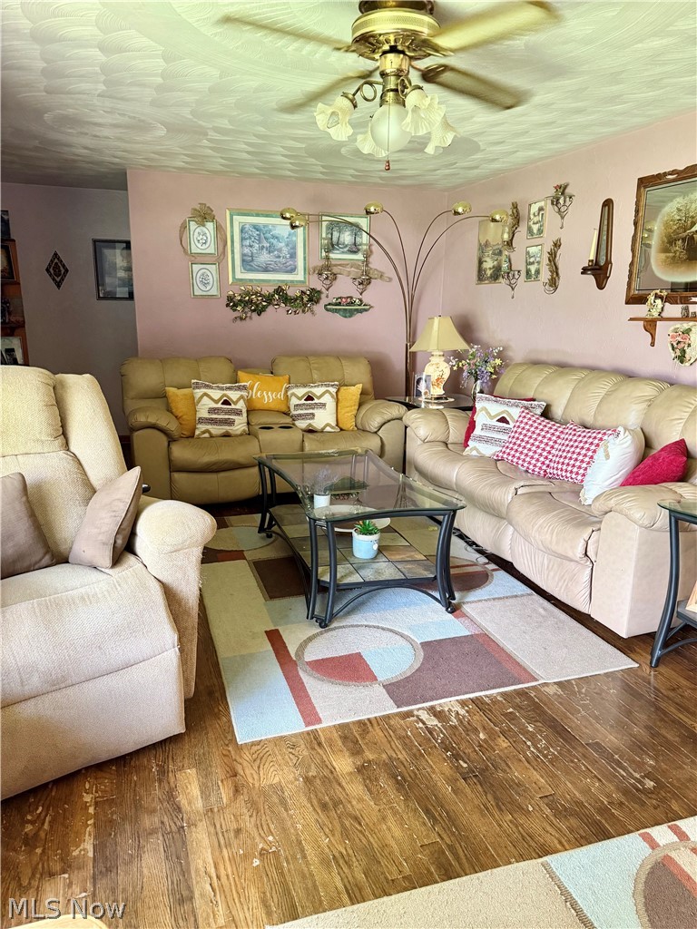 16045 Annesley Road East Liverpool OH 43920