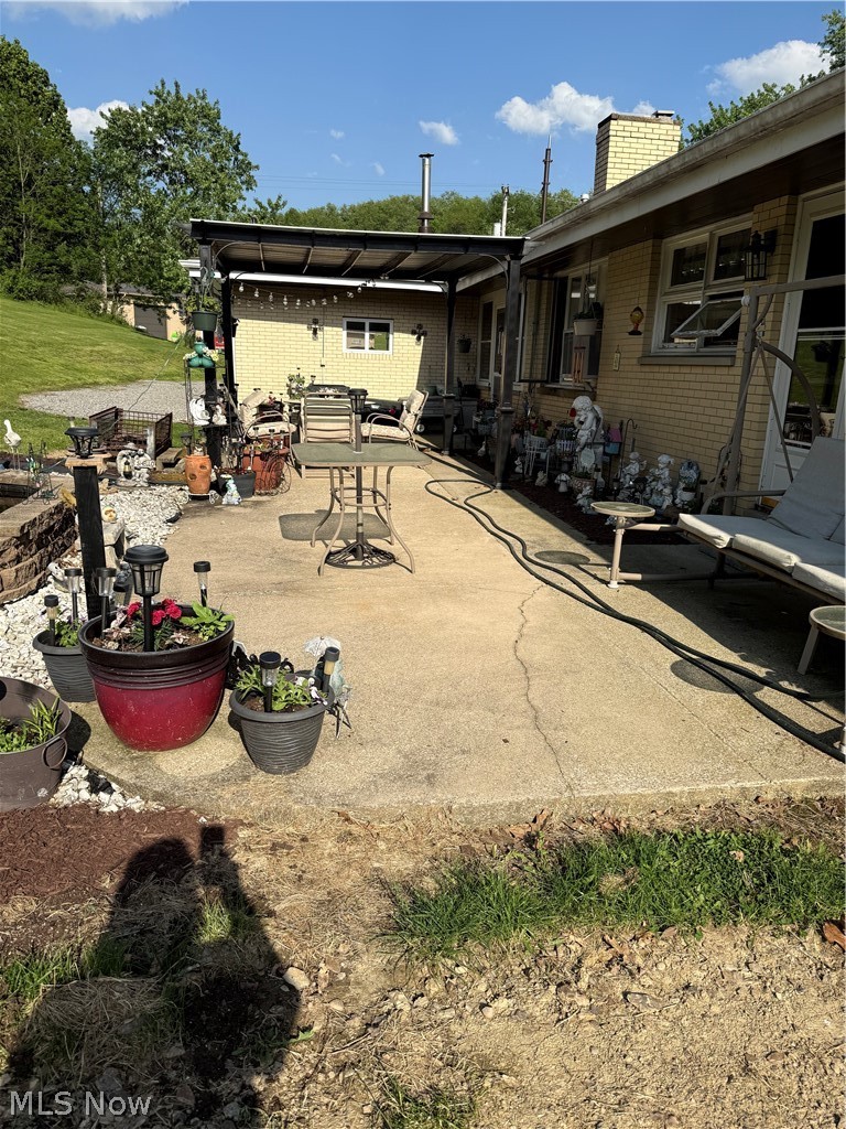 16045 Annesley Road East Liverpool OH 43920