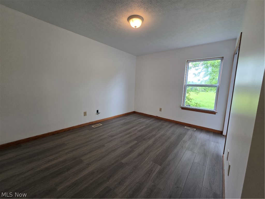 3246 Mcmackin Road Madison OH 44057