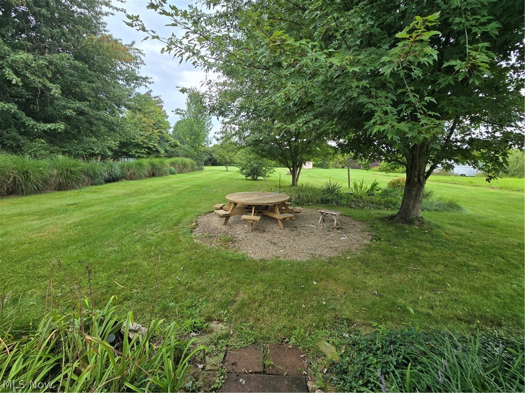 3246 Mcmackin Road Madison OH 44057