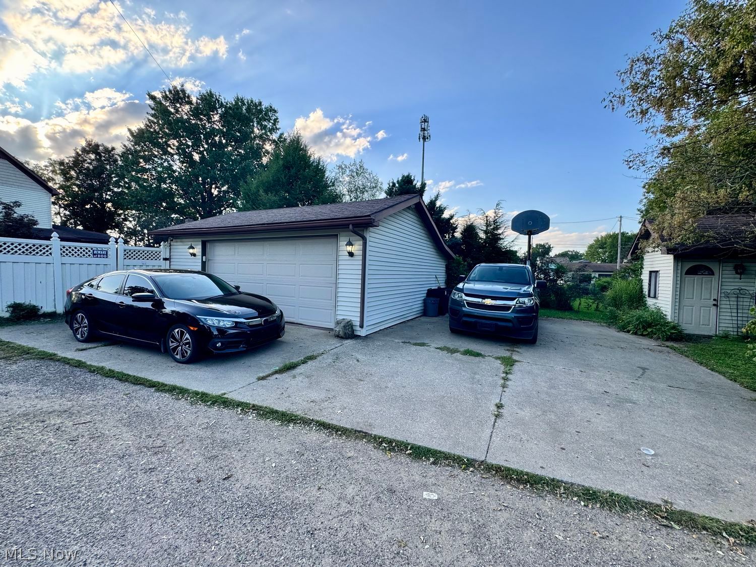 1023 12th Street NW New Philadelphia OH 44663