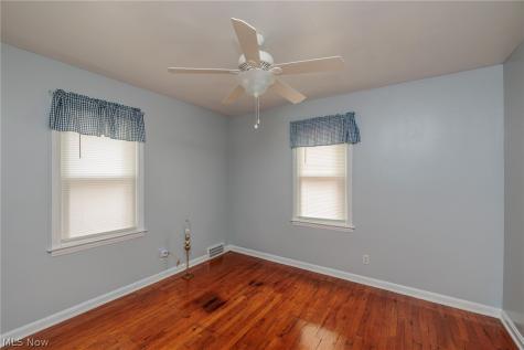 18404 Homeway Road Cleveland OH 44135