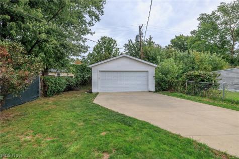 18404 Homeway Road Cleveland OH 44135