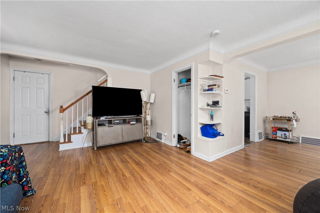 1877 Lawnway Road South Euclid OH 44121