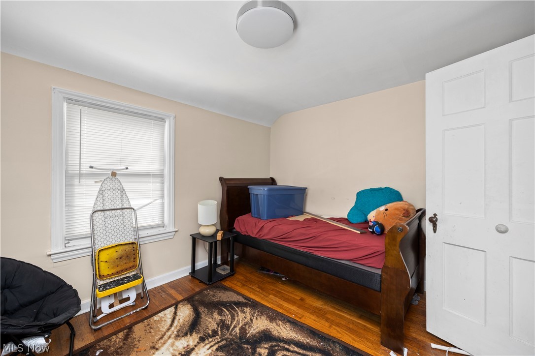 1877 Lawnway Road South Euclid OH 44121