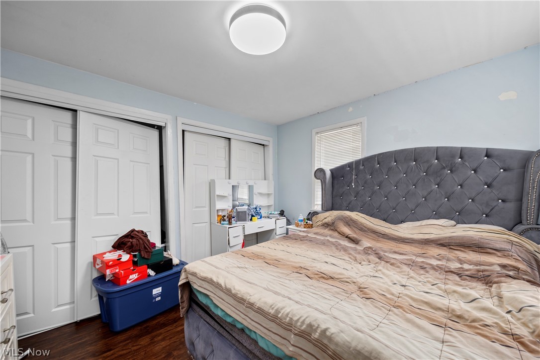1877 Lawnway Road South Euclid OH 44121