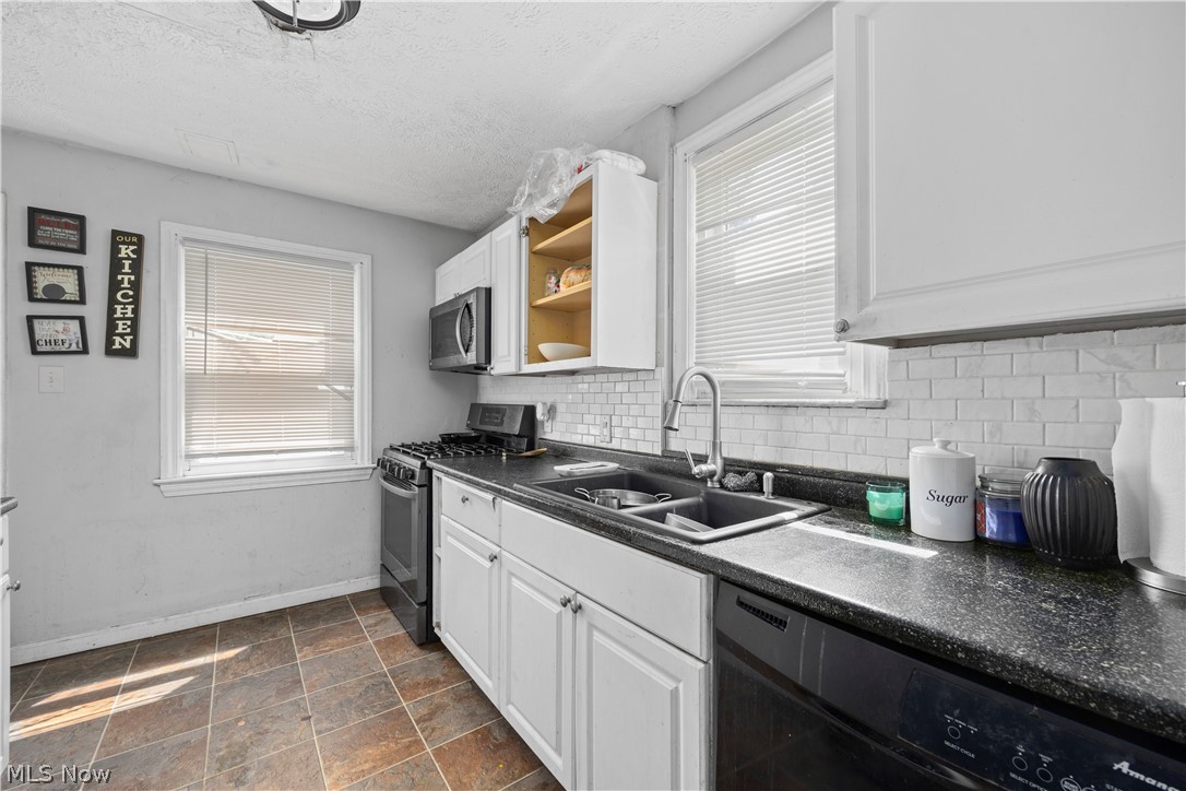 1877 Lawnway Road South Euclid OH 44121
