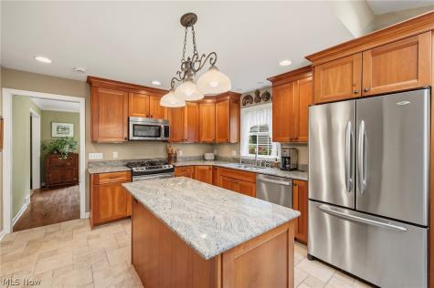 304 Castle Boulevard Akron OH 44313