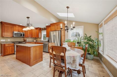 304 Castle Boulevard Akron OH 44313