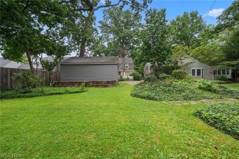 304 Castle Boulevard Akron OH 44313