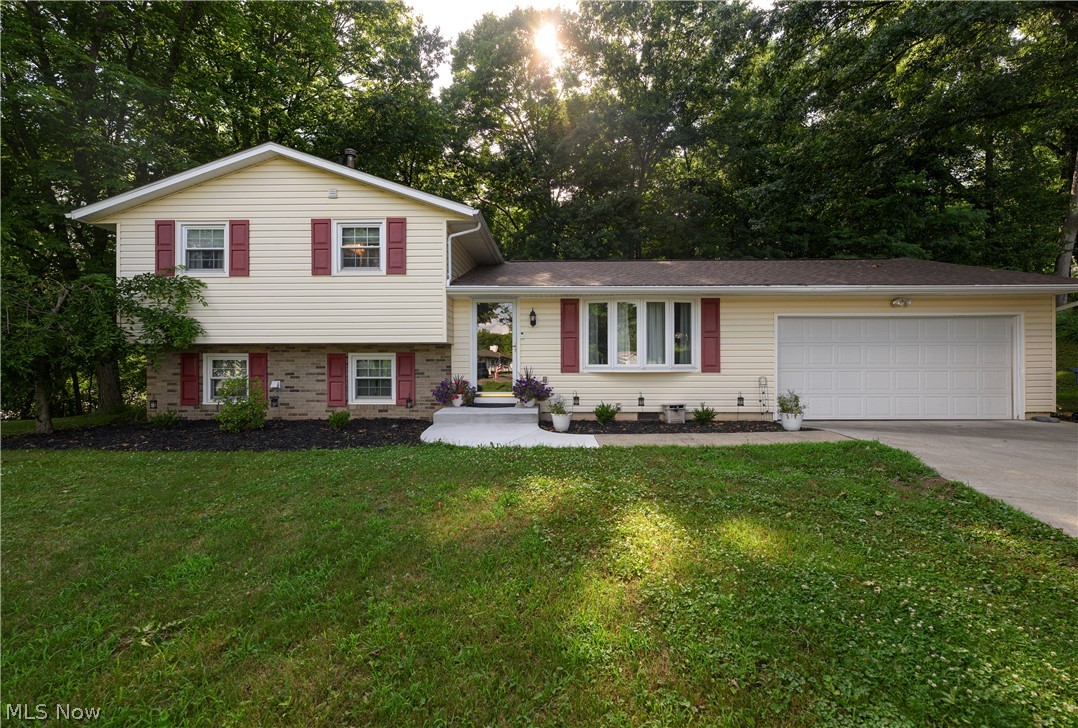 12073 Lockage Road NW Canal Fulton OH 44614
