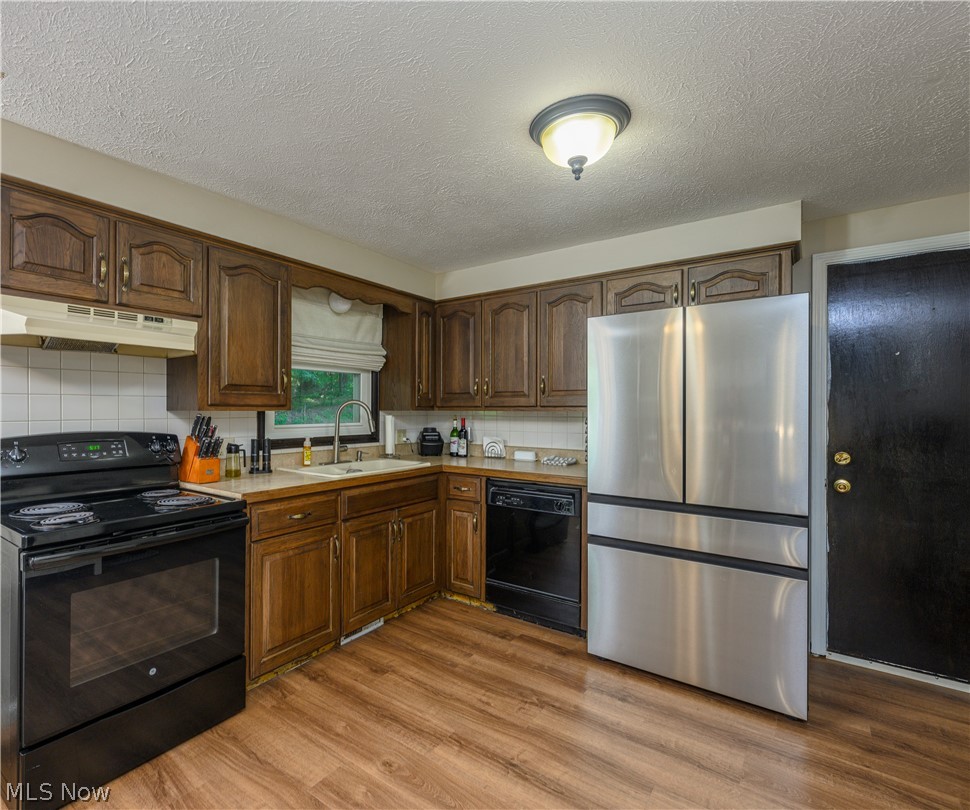 12073 Lockage Road NW Canal Fulton OH 44614