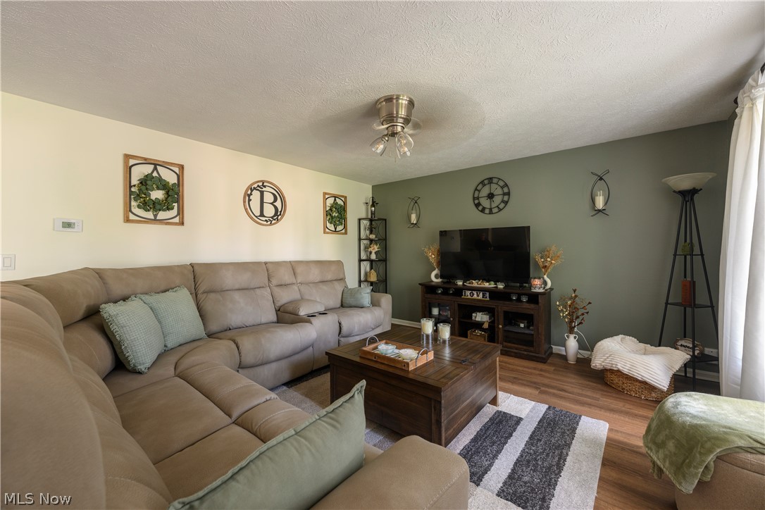 12073 Lockage Road NW Canal Fulton OH 44614