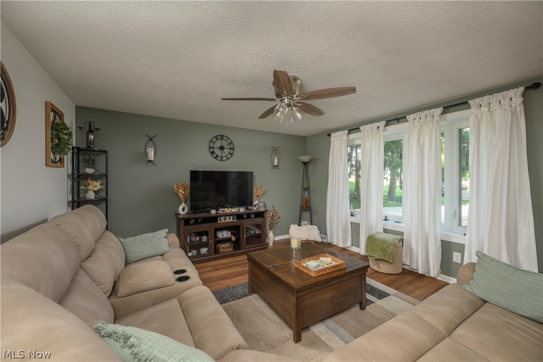 12073 Lockage Road NW Canal Fulton OH 44614