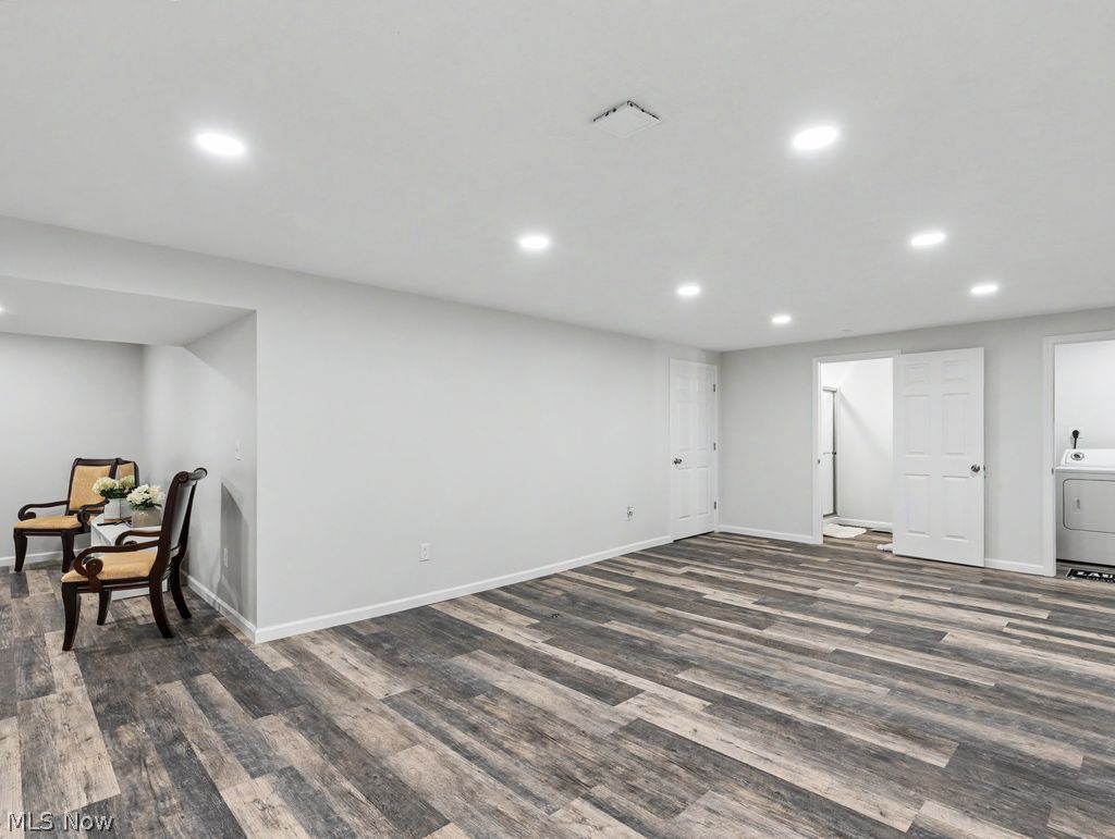 523 Seaton Court Akron OH 44319