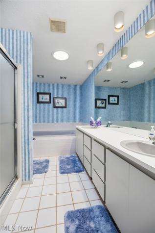 10806 Meadow Trail Strongsville OH 44149