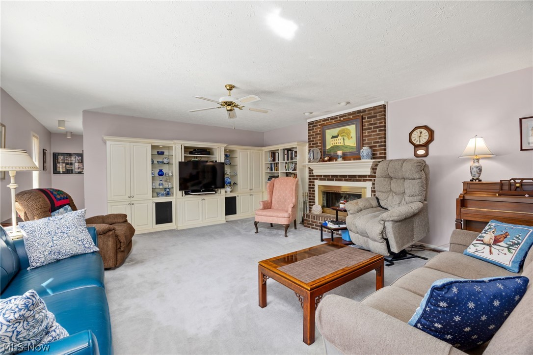 10806 Meadow Trail Strongsville OH 44149
