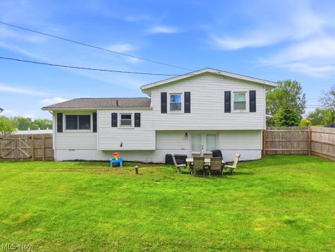 2357 Diamond Street NE Canton OH 44721
