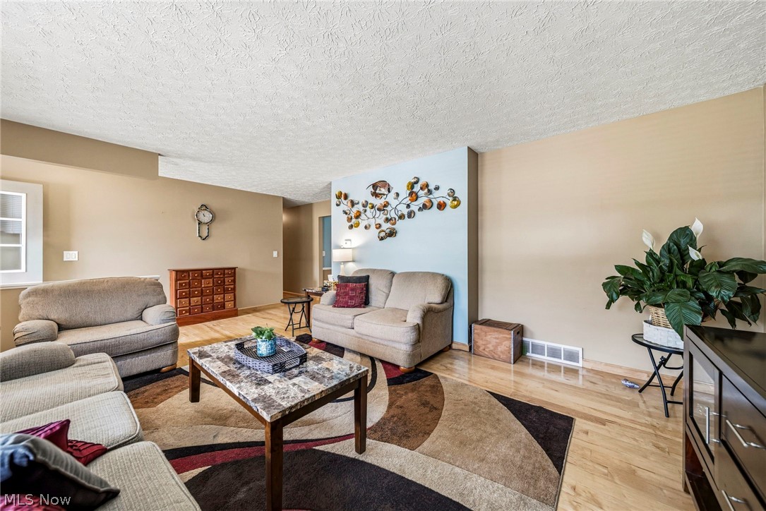 8506 Lake Shore Boulevard Mentor OH 44060