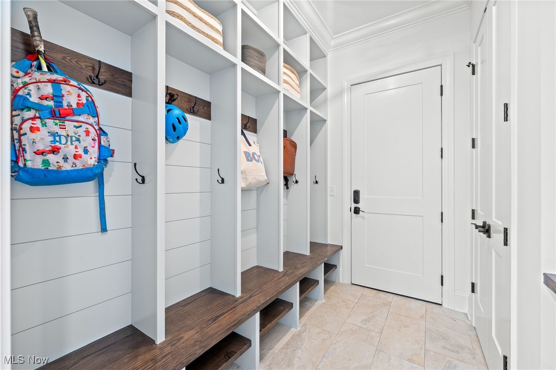 300 Woodridge Lane Moreland Hills OH 44022