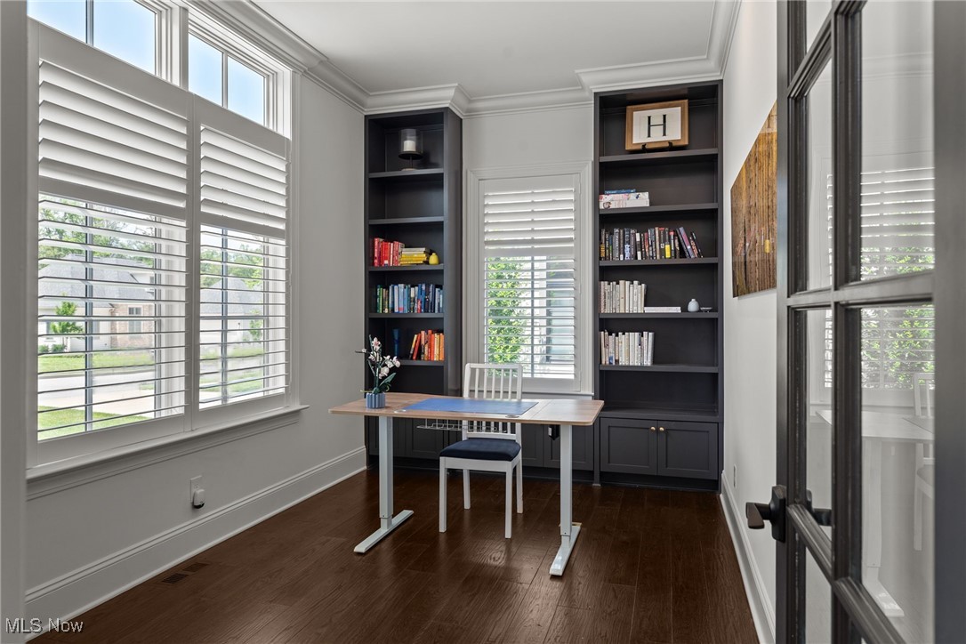 300 Woodridge Lane Moreland Hills OH 44022