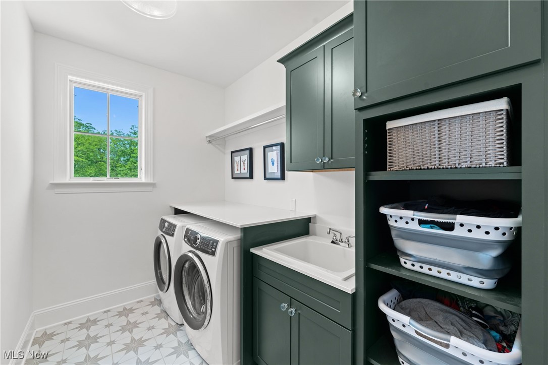 300 Woodridge Lane Moreland Hills OH 44022