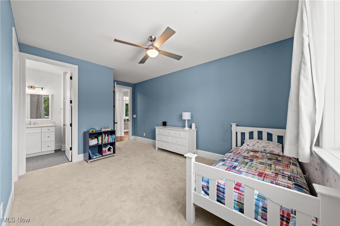 300 Woodridge Lane Moreland Hills OH 44022