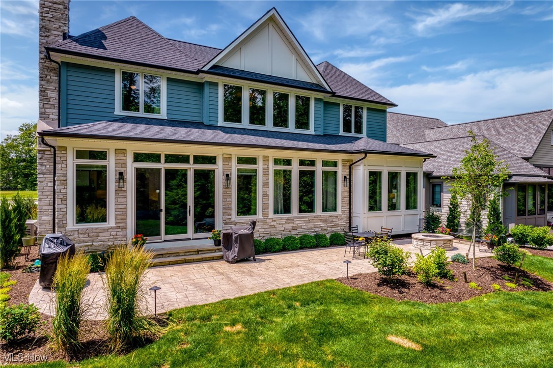 300 Woodridge Lane Moreland Hills OH 44022