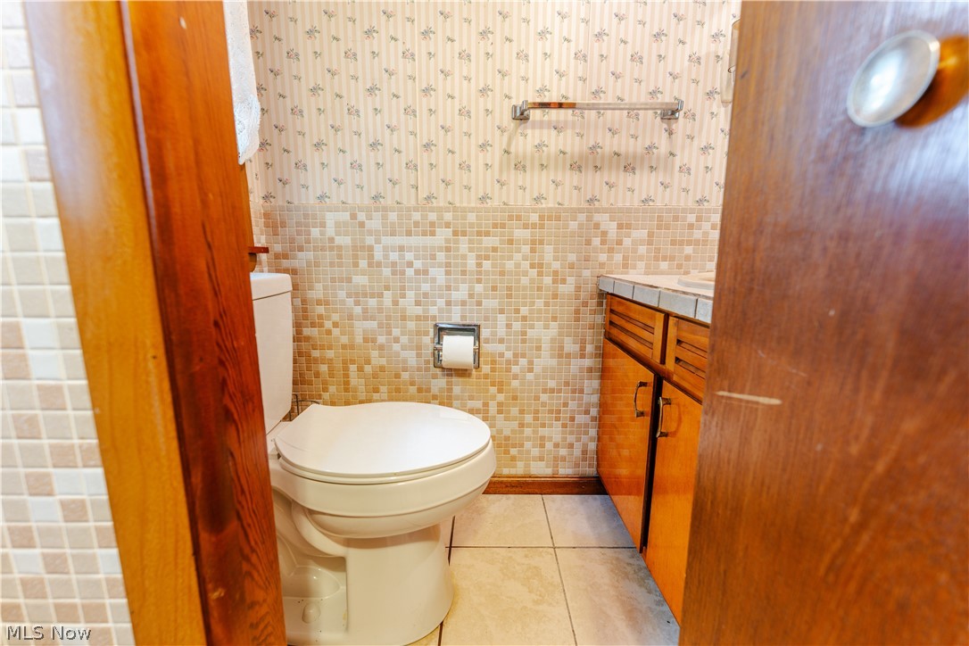 29556 Township Road 209 Coshocton OH 43812