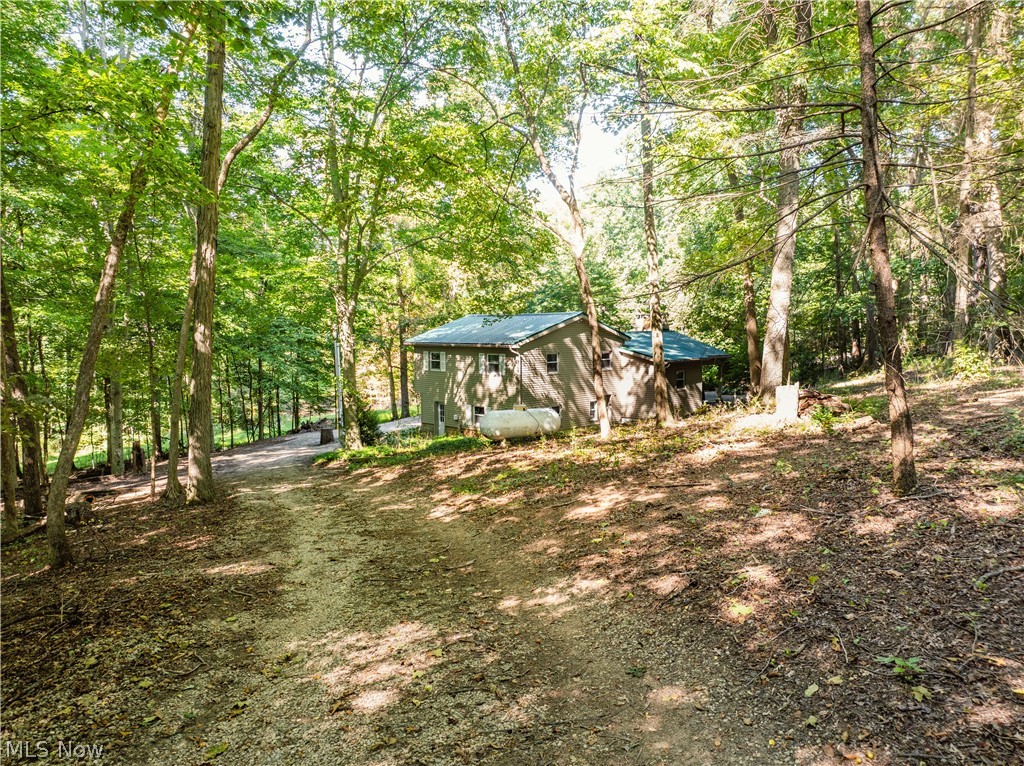 29556 Township Road 209 Coshocton OH 43812