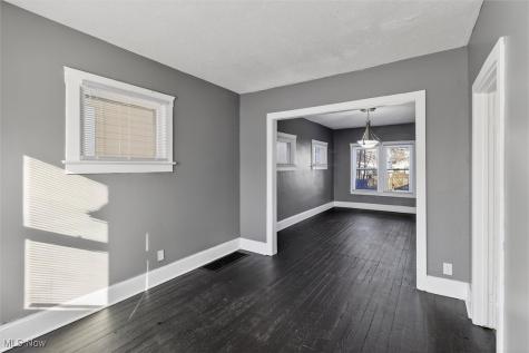 4002 Ardmore Avenue Cleveland OH 44109