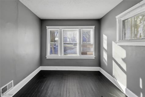 4002 Ardmore Avenue Cleveland OH 44109