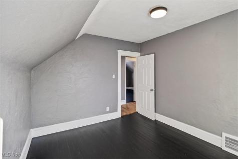 4002 Ardmore Avenue Cleveland OH 44109