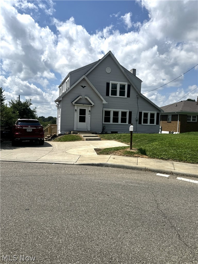 277 Lovers Lane Steubenville OH 43953