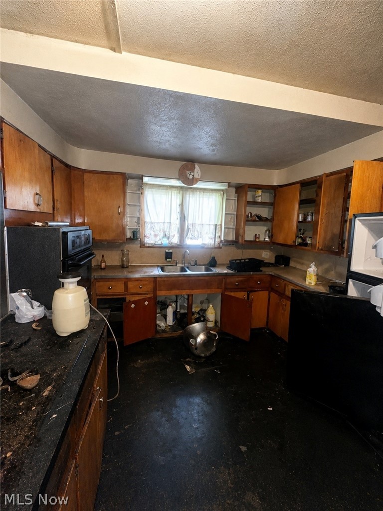 1304 E 188 Street Cleveland OH 44110