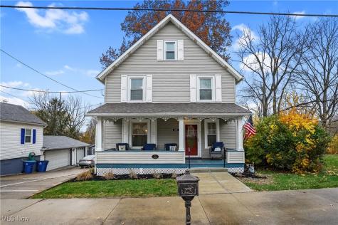 203 N Prospect Avenue Hartville OH 44632
