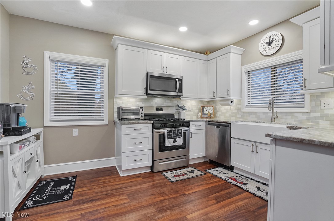203 N Prospect Avenue Hartville OH 44632