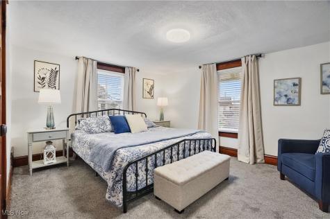 203 N Prospect Avenue Hartville OH 44632