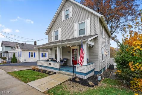 203 N Prospect Avenue Hartville OH 44632