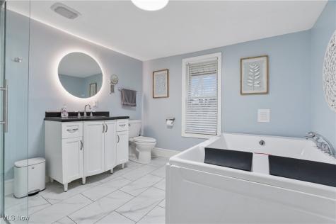 203 N Prospect Avenue Hartville OH 44632
