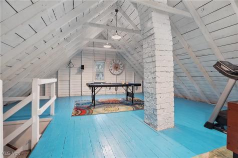 203 N Prospect Avenue Hartville OH 44632