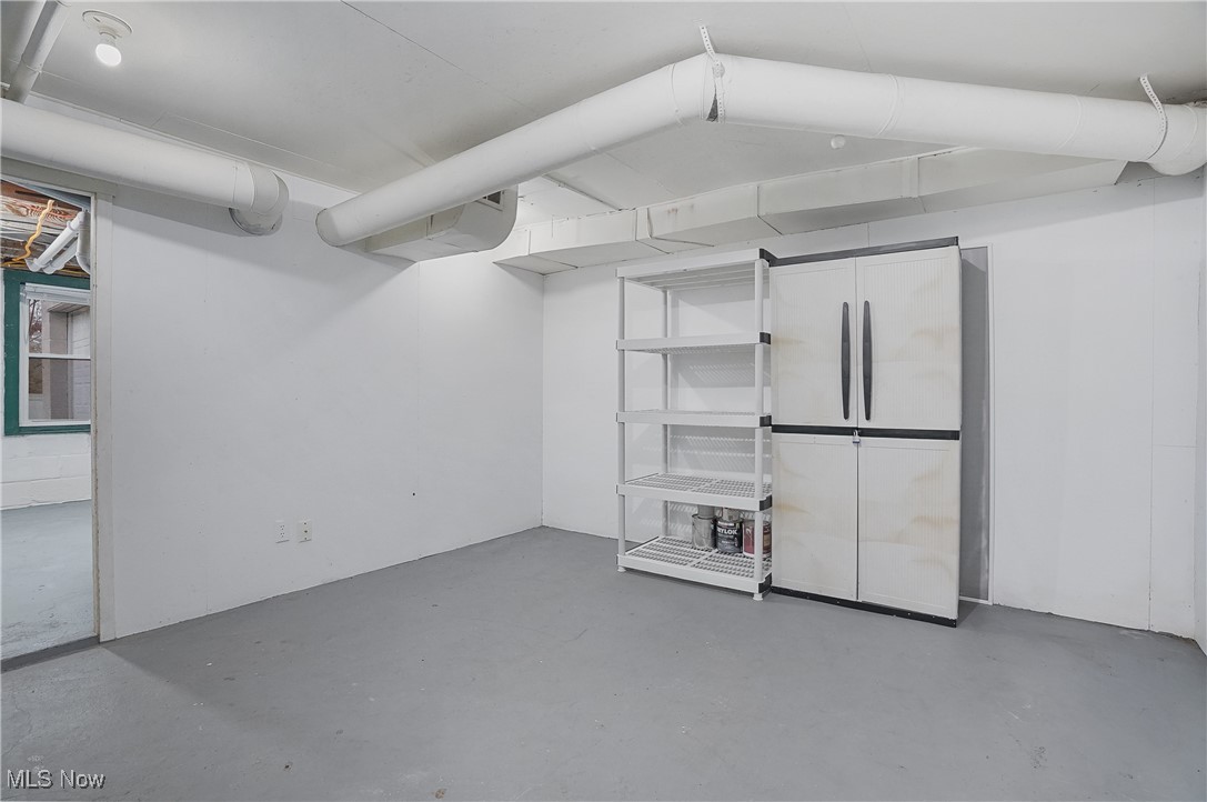 203 N Prospect Avenue Hartville OH 44632