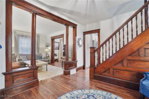 203 N Prospect Avenue Hartville OH 44632