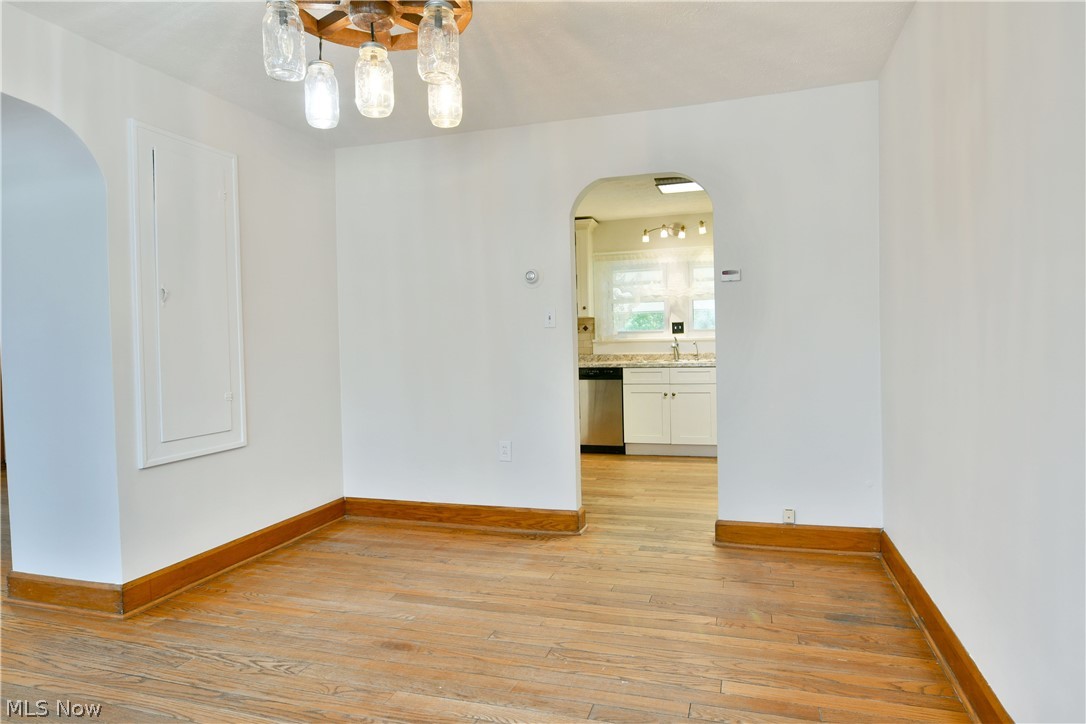 6349 Downs Road NW Warren OH 44481